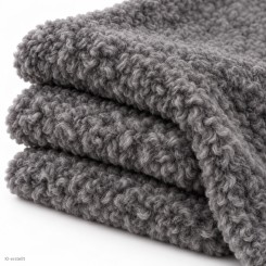 BEZUG | POUF | SHEEP FAKE FUR  |  STEINGRAU 