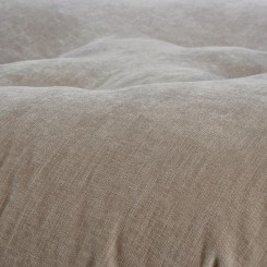 HUSSE |  SMOOTH | WHITE OAK
            